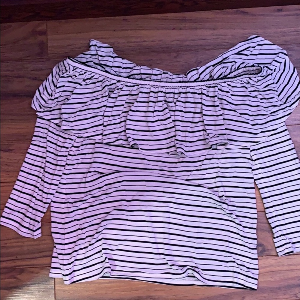 Off the shoulder mid sleeve shirt